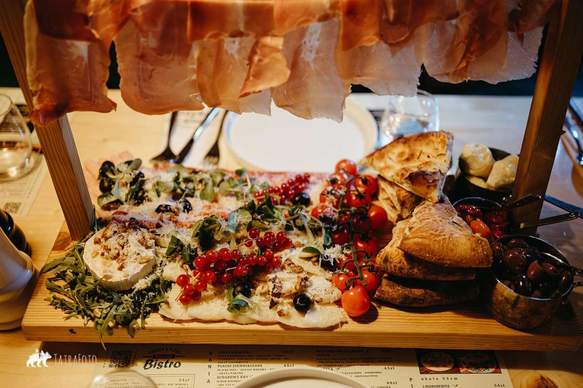 SPOTKANIE CZŁONKÓW BISTRO KRYJÓWKA